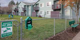 Creekside Apartments Gallery 12