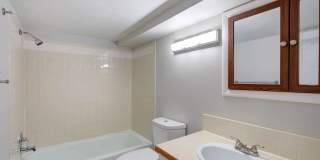 1517 Harrison Gallery 11