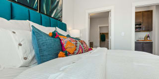 Ironridge at Hill Country Village Gallery 58