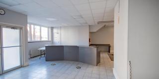 207 W KING Street Gallery 20