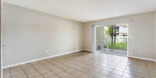 Spacious 4 Bed Condo Gallery 9