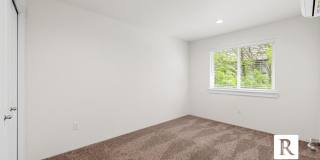 STUNNING 3 Bed / 2.5 Bath Brand New Townhome!! Gallery 23