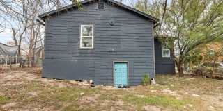 826 Poinsettia Gallery 10