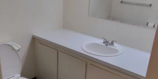 #410 OAK MANOR Gallery 10