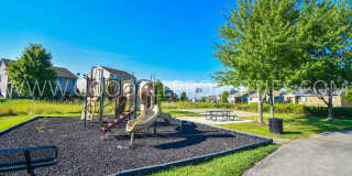 3 Bedroom 2 Bath Townhome End unit in Glenn Village!!! Gallery 28