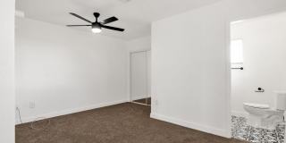 3428 W Willetta Street Gallery 18