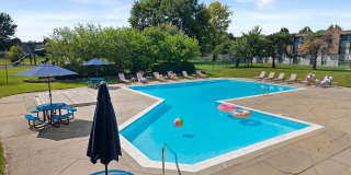 Center Court Apartments Gallery 10