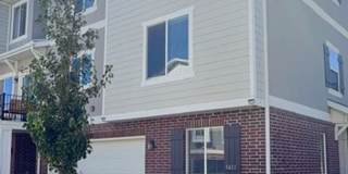 Spacious Herriman Townhouse - 4 Beds - Available NOW Gallery 1