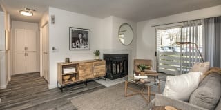 THE ARLO Gallery 8