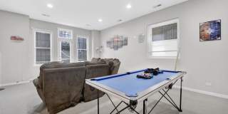 1512 N Wood St Gallery 10