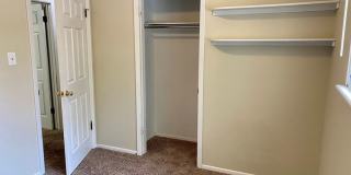 Cute House with Amazing Yard! Gallery 10