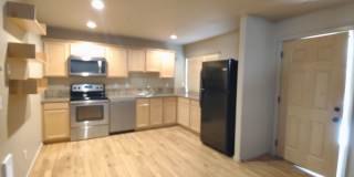 NW 3x2 townhome with primary bedroom on the main level Gallery 10