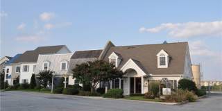 17527 NASSAU COMMONS Boulevard unit: 209 Gallery 1