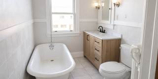 Beautiful 6 SFH- Fenced Yard- Garage- Hamline Midway quiet neighborhood for June 1 move in! Gallery 14