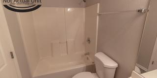 Super cute 3 bedroom duplex Gallery 17