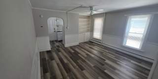 428 Eagle Street - upper 3 Gallery 1