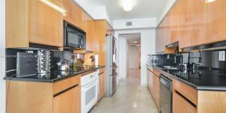 18671 Collins Ave Gallery 14
