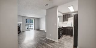 Summit Riverside Apartments Gallery 4