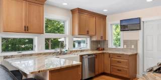 205 Pine Avenue Gallery 2