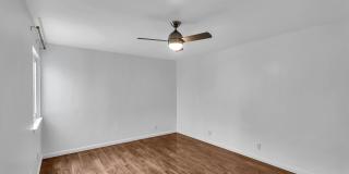 Noe Valley/Dolores Heights: Luxury Condo w/ Expansive Private Deck & 2 Car Parking Gallery 21