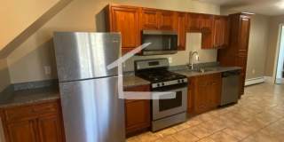 huge 3 bed in Somerville Gallery 21