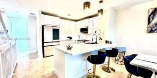 814 NE 19th Ave Gallery 21