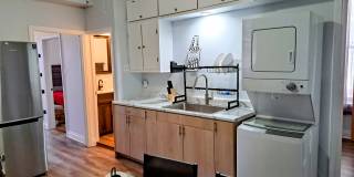 1540 West 17th Street Gallery 18