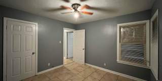 2 bedroom 1 Bath Central City Gallery 13