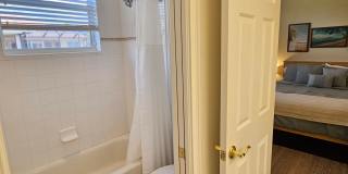 Seasonal Short-Term 4 Bedroom 3 Bathroom Heated Pool Home located in Venetian Golf & River Club! Gallery 57