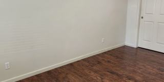 Las Flores Apartments Gallery 8