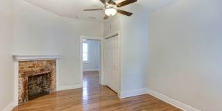 Gut renovated one-bedroom apartment close to historic district Gallery 1