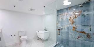 2480 Presidential Way Gallery 1