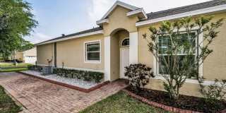 Beautifully Updated Villa Gallery 1