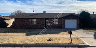 3 Bed/2 Bath Home with Garage and Character! Gallery 1