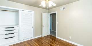 Pre-leasing for August! - Spacious 3 Bedroom Home Located In Medical District! Gallery 19