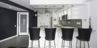 300 N State St Apt 2711 Gallery 5