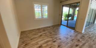 Beautiful 4 bed/3 bath home located in Summerlin Gallery 7