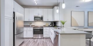 Del Ray Central Gallery 1