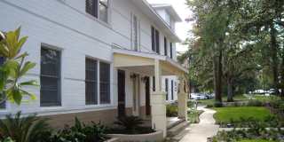 Bella Vista C - Two Bedroom, 1 Bathroom Apartment in Sorority Row Gallery 1