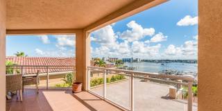 521 MANDALAY AVENUE Gallery 20