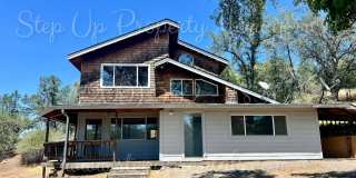 Beautifully Remodeled 3 Bedroom + Bonus Room Home in Soulsbyville Gallery 1