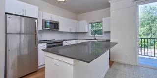 The Reserve at Town Center Gallery 98