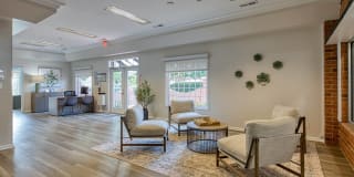 Holly Point Apartments Gallery 19