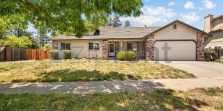 1425 Country Manor Dr Gallery 1
