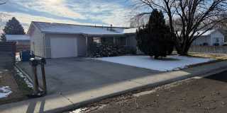Cozy 3 Bedroom 1 Bath Home with Large Yard & 1 Car Attached Garage Gallery 1