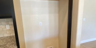Immaculate like New Home in the gated Windmills at Tule Heights! Gallery 9