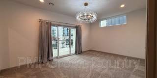 130 East Elgin Street Gallery 11