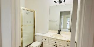 Spacious 4 Bedroom with Loft in Loma Linda Gallery 23