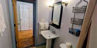 1126 Martin Street Gallery 11