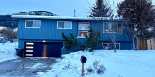 Pet Friendly 4 Bed 3 Bath Single Family Home on Westside W/ Fully Fenced yard, Attached Garage! Gallery 1